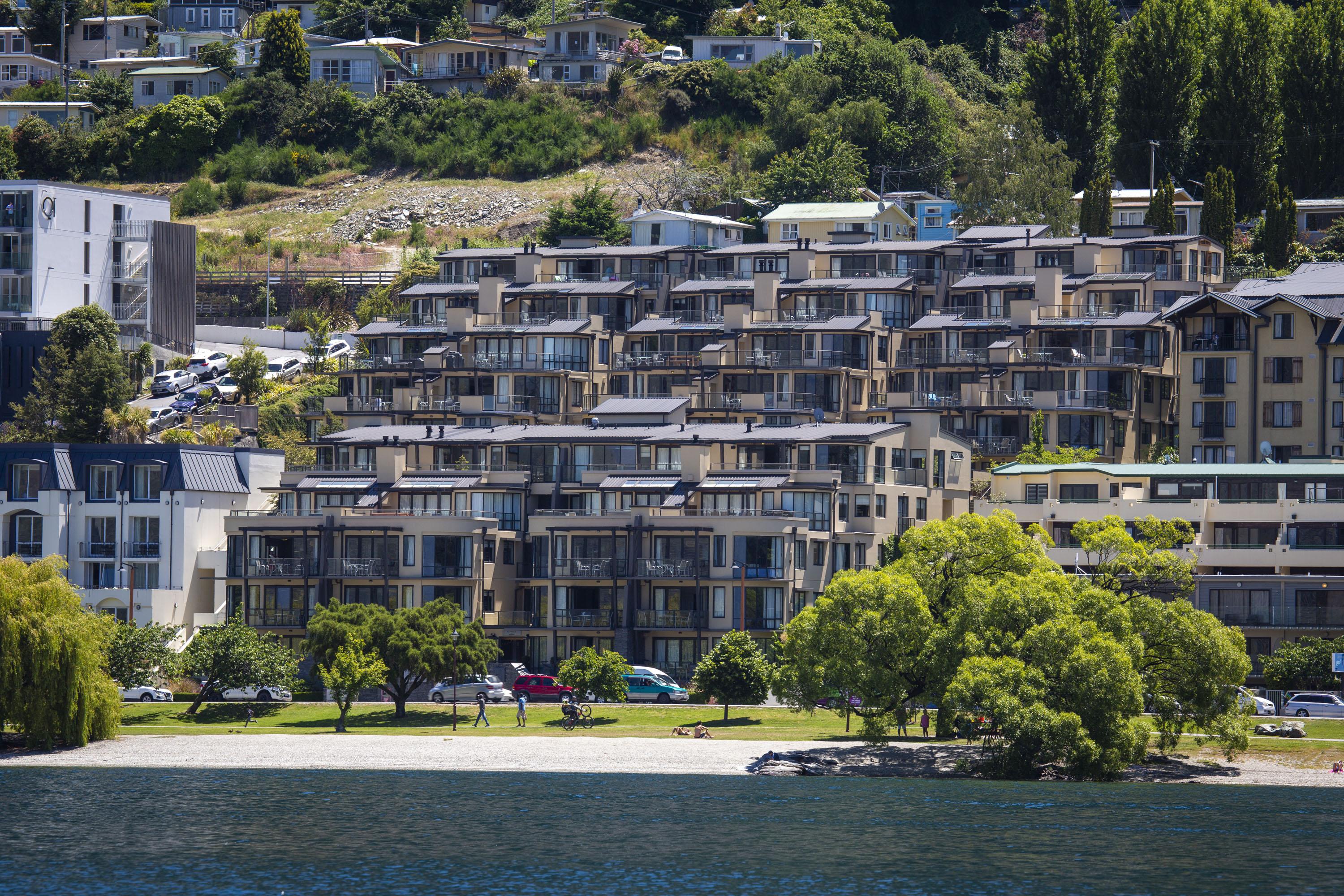 Peppers Beacon Aparthotel Queenstown Exteriör bild