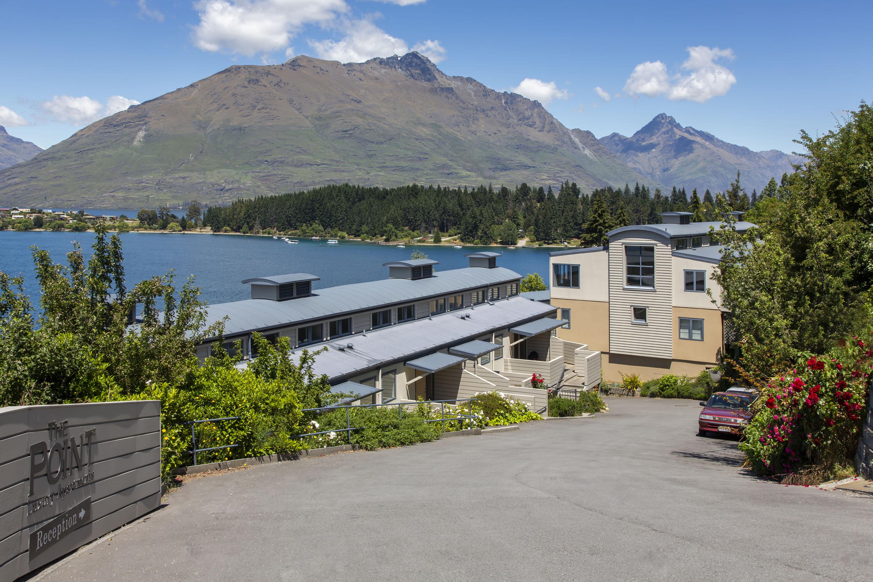 Peppers Beacon Aparthotel Queenstown Exteriör bild